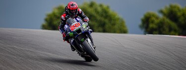 Dos vueltas anuladas a Pecco Bagnaia le dan la pole a Fabio Quartararo en Portimao y Marc Márquez saldrá sexto