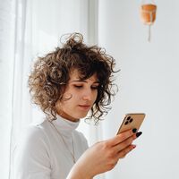 Registrar la línea celular sin datos biométricos es posible: alguien lo logró yendo a un tribunal federal