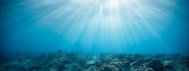 Se ha descubierto por accidente una antigua isla bajo el mar repleta de tierra raras. El problema es que no tiene dueño