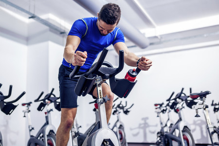 Esto es en lo que te tienes que fijar si vas a comprar una bici de spinning