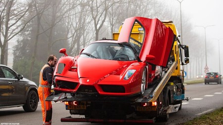 Ferrari Enzo Chocado 2