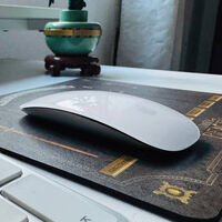 A precio de outlet el Magic Mouse de Apple, un ratón con un diseño muy particular y gestos Multi-Touch 