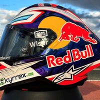 Ya hay otra marca de cascos que cumple con las exigencias de MotoGP, y no es de las habituales 