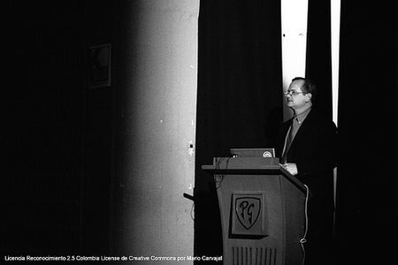 Diez consejos para fotografiar en conferencias