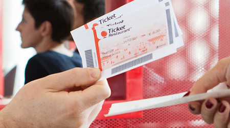 Novedades fiscales del nuevo año: el mínimo exento de los tickets restaurante subirá a 11 euros
