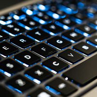 Para qué sirven las marcas debajo de las letras F y J de tu teclado. No tiene que ver nada con la estética