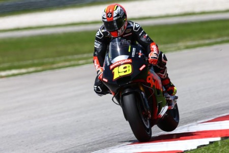 La nueva Aprilia RS-GP 16 debuta en Motorland Aragón