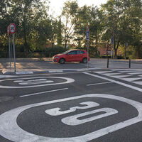 La DGT pide disciplina de carril y recuerda la necesidad de una conducción 'encarrilada' en ciudad