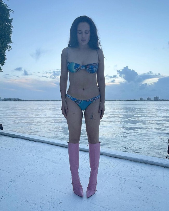 Rosal a Luce El Look Definitivo De Playa Al M s Puro Estilo Y2K Con 