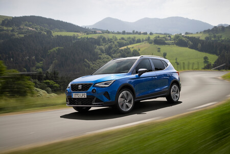 Seat Arona 2021, vista delantera