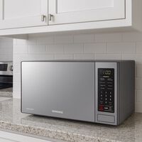 Los microondas tienen un modo que se usa muy poco. Aprovechándolo más, se ahorra tiempo y se reduce la factura de la luz