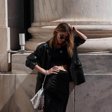 Así es la falda midi de encaje de la nueva colección de Lefties que llevaremos sin parar y cuesta menos de 16 euros