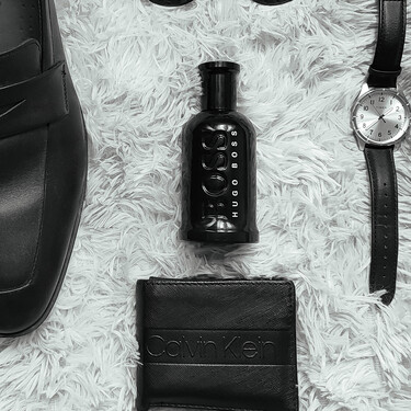 Este es el perfume que siempre llevo a la oficina. Sus notas limpias y elegantes hacen que sólo me arrepienta de una cosa: haber comprado sólo una botella