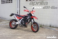 Aprilia SXV con motor Kawasaki ER-6, miniprueba (características y curiosidades)