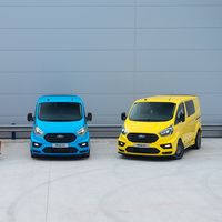 Las Ford Transit MS-RT dejan la seriedad de lado y se visten con todo el estilo del WRC