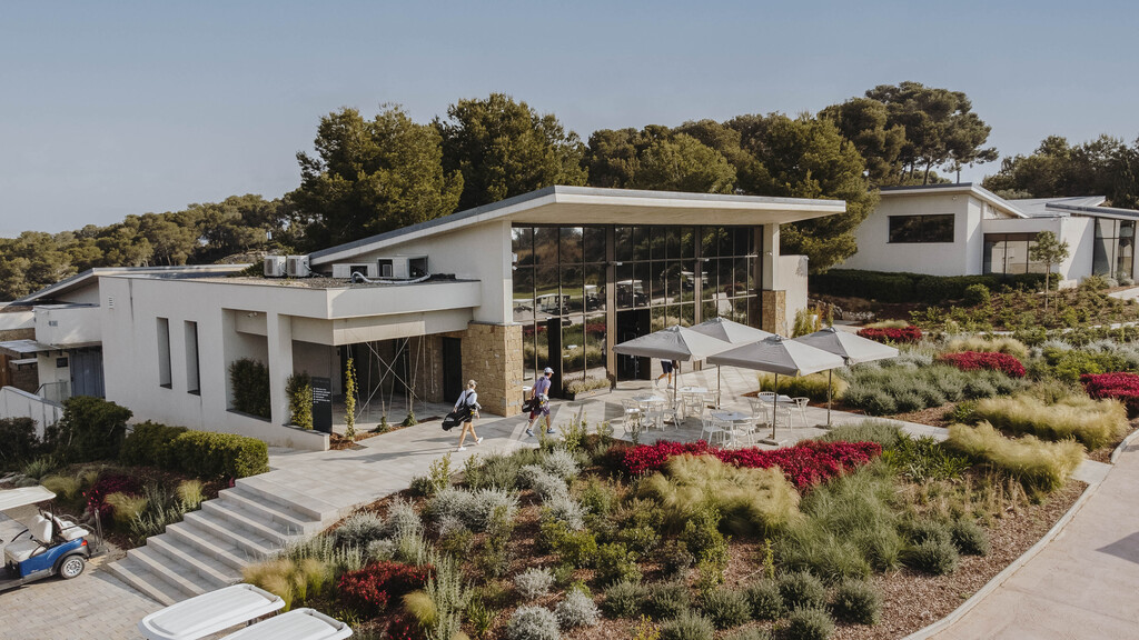 Probador de casas de lujo con un salario de 1.000 euros al día: una atractiva oferta de empleo lanzada por Infojobs y Fotocasa 