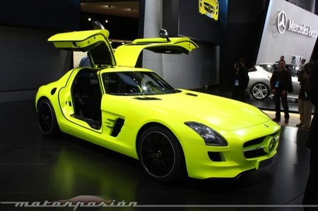 Mercedes Aesthetics II y SLS AMG E-Cell