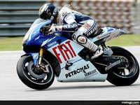 Lorenzo, Aoyama y Smith al frente en los entrenamientos libres de Malasia