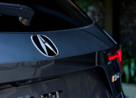 Acura 2
