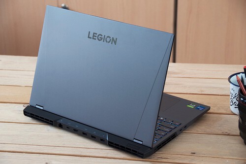 Caen de precio en Amazon estos portátiles gaming Lenovo Legion con 32 GB de RAM y gráficas RTX 5070 