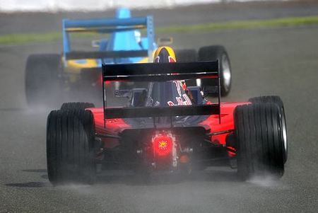 f2_tests_silverstone_robert_wickens.jpg
