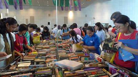 ¿Sabes cómo encontrar libros de texto usados a buen precio?