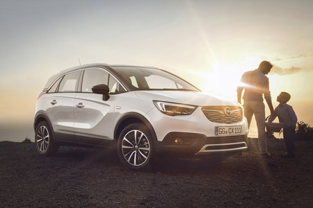 El Opel Crossland X es el hermano del Mokka X pensado para hacer ciudad y carretera