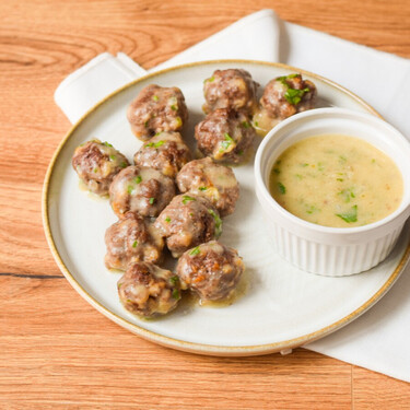 Receta de pilotes de San Joan, las albóndigas catalanas más irresistibles