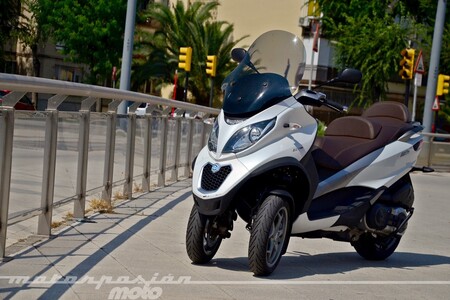 Piaggio MP3 500