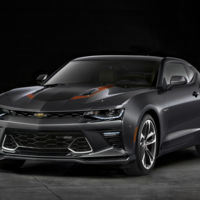 Chevrolet Camaro 50 aniversario, tan oscuro como tus intenciones con él en el circuito