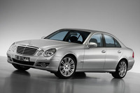 Mercedes-Benz E 300 Bluetec y E 350 CGI, más por menos