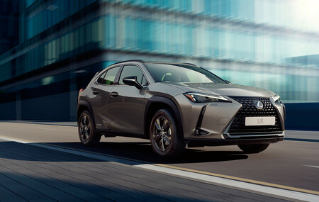 La familia del Lexus UX 250h se amplía con dos nuevos acabados: más personalización para el SUV híbrido desde 38.400 euros