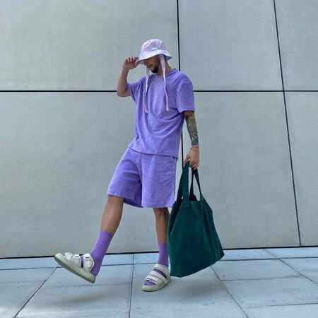 De los pies a la cabeza, el mejor streetstyle de la semana apuesta por colores uniformes