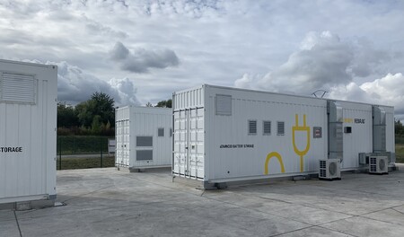 Así otorga Renault una segunda vida a las baterías de sus coches eléctricos para equilibrar la red eléctrica