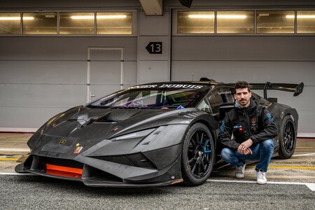 Dani Pedrosa Vuelve A Competir En Coches 004