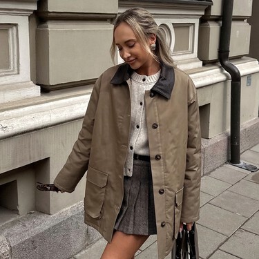 El abrigo más refinado de Mango es 'tipo Barbour' y marrón chocolate: la elegancia vuelve a ser tendencia