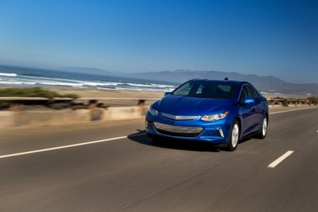 El Chevrolet Volt supera la 100.000 unidades vendidas en otro buen mes para los eléctricos en Estados Unidos