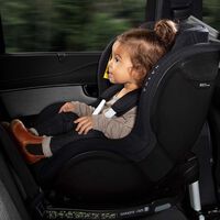 Todos los padres queremos llevar seguros a nuestros hijos en el coche. Lo que nadie nos contó es cuánto nos iba a costar 