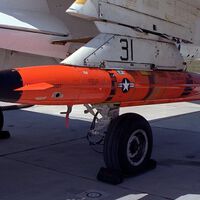 Hubo un tiempo en el que Harley-Davidson no era solo para puretas: hacían cohetes, perfumes y hasta cortacéspedes 