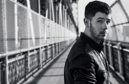 Nick Jonas se estrena como diseñador con una colección cápsula inspirada en el rock para John Varvatos