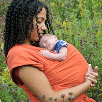 Portear en verano: mi experiencia, portabebés que recomiendo y otros consejos para no pasar calor