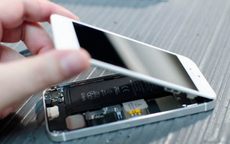 El programa de remplazo de pantalla del iPhone 5s podría llegar a las Apple Store europeas en las próximas semanas