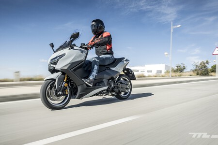 Yamaha Tmax 2025 Prueba 045