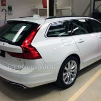 ¡Ya no es de miniatura! Así se ve el nuevo Volvo V90, cazado al natural