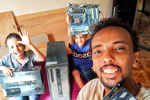 Portada Pc Builder Yemeni