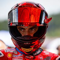 "Se que no voy a volver a ganar". Pecco Bagnaia advierte a Ducati de que se le ha acabado la paciencia e insinua favoritismo hacia Marc Márquez