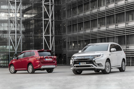 Mitsubishi Outlander PHEV 2019 versiones