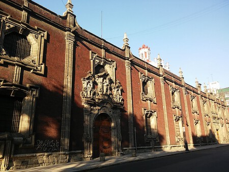 Este es el colegio de la CDMX con más de 200 años donde puedes aprender a preparar postres deliciosos: costos y cómo llegar