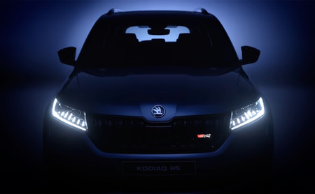El Škoda Kodiaq RS muestra más armas en este vídeo teaser: instrumentación digital y mucha deportividad