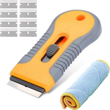 Oferta flash en el raspador Livehitop con 8 cuchillas y trapo: hasta medianoche cuesta 9,33 euros en Amazon